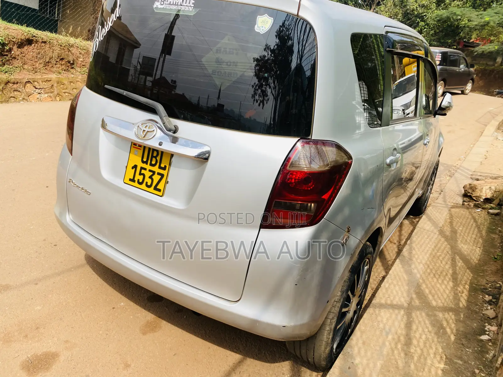 Toyota Ractis 1.3 FWD 2008 Gray