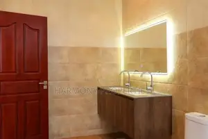 6bdrm Mansion in Bunga, Central Division for rent