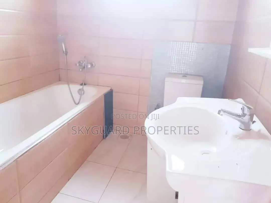 5bdrm House in Bugolobi, Central Division for rent