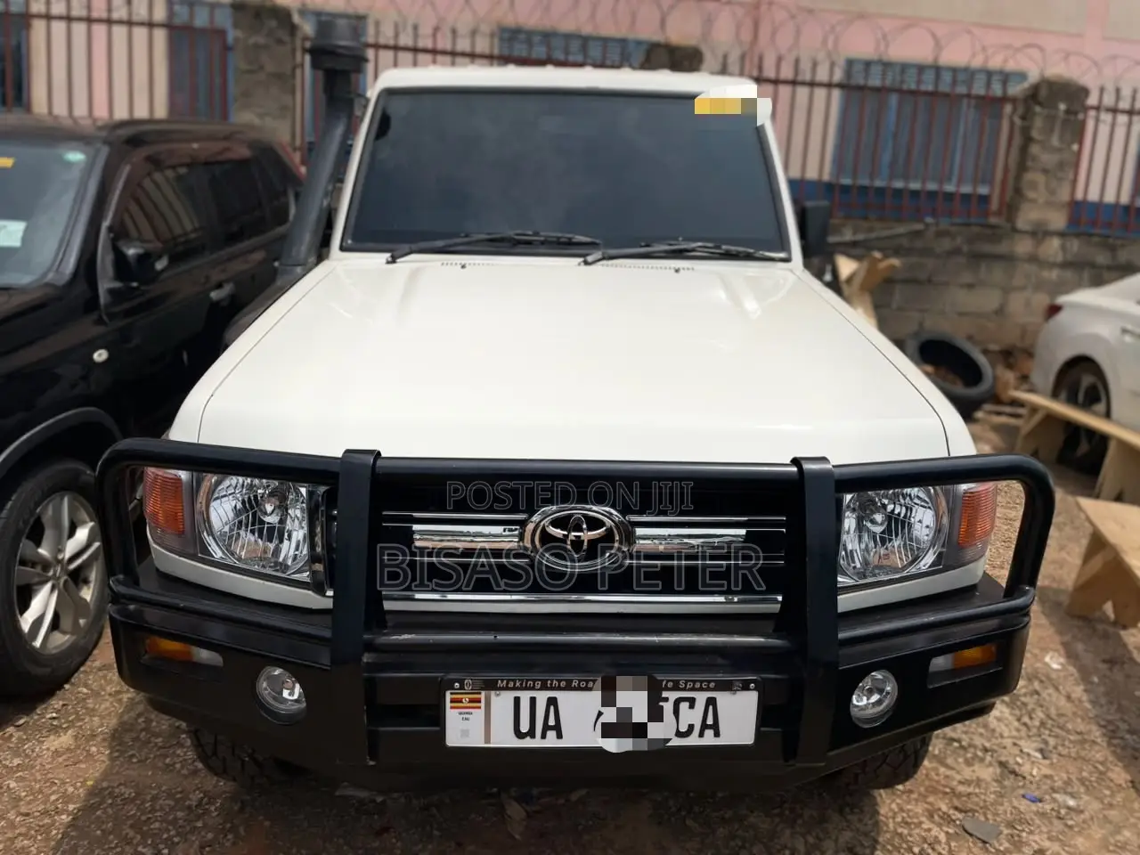 Toyota Land Cruiser Prado 2010 White