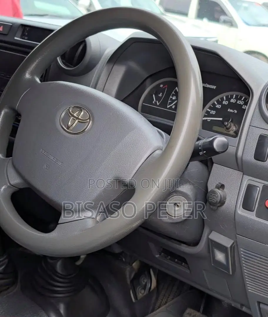 Toyota Land Cruiser Prado 2017 Green