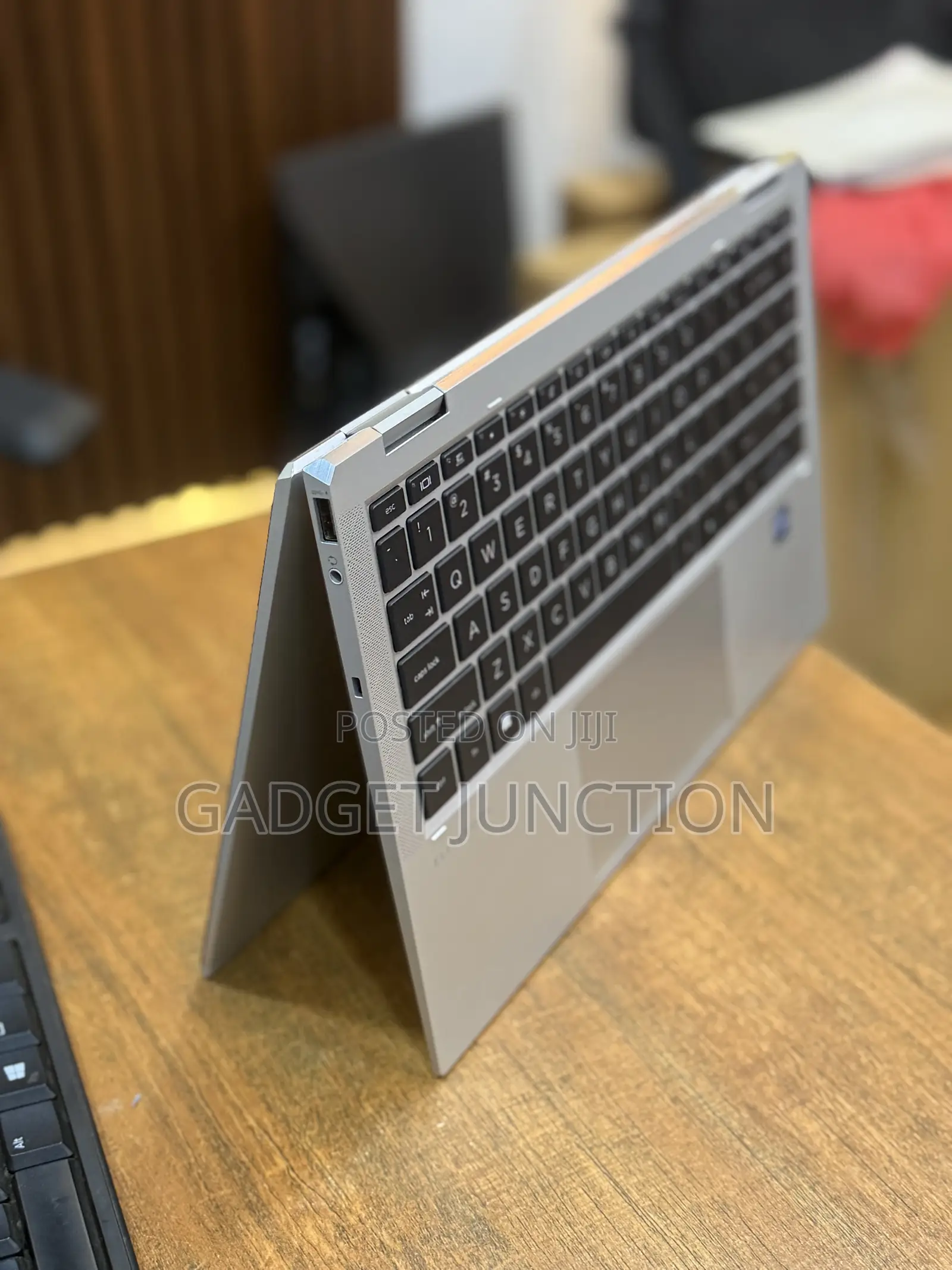 New Laptop HP EliteBook 840 G8 16GB Intel Core i7 SSD 512GB