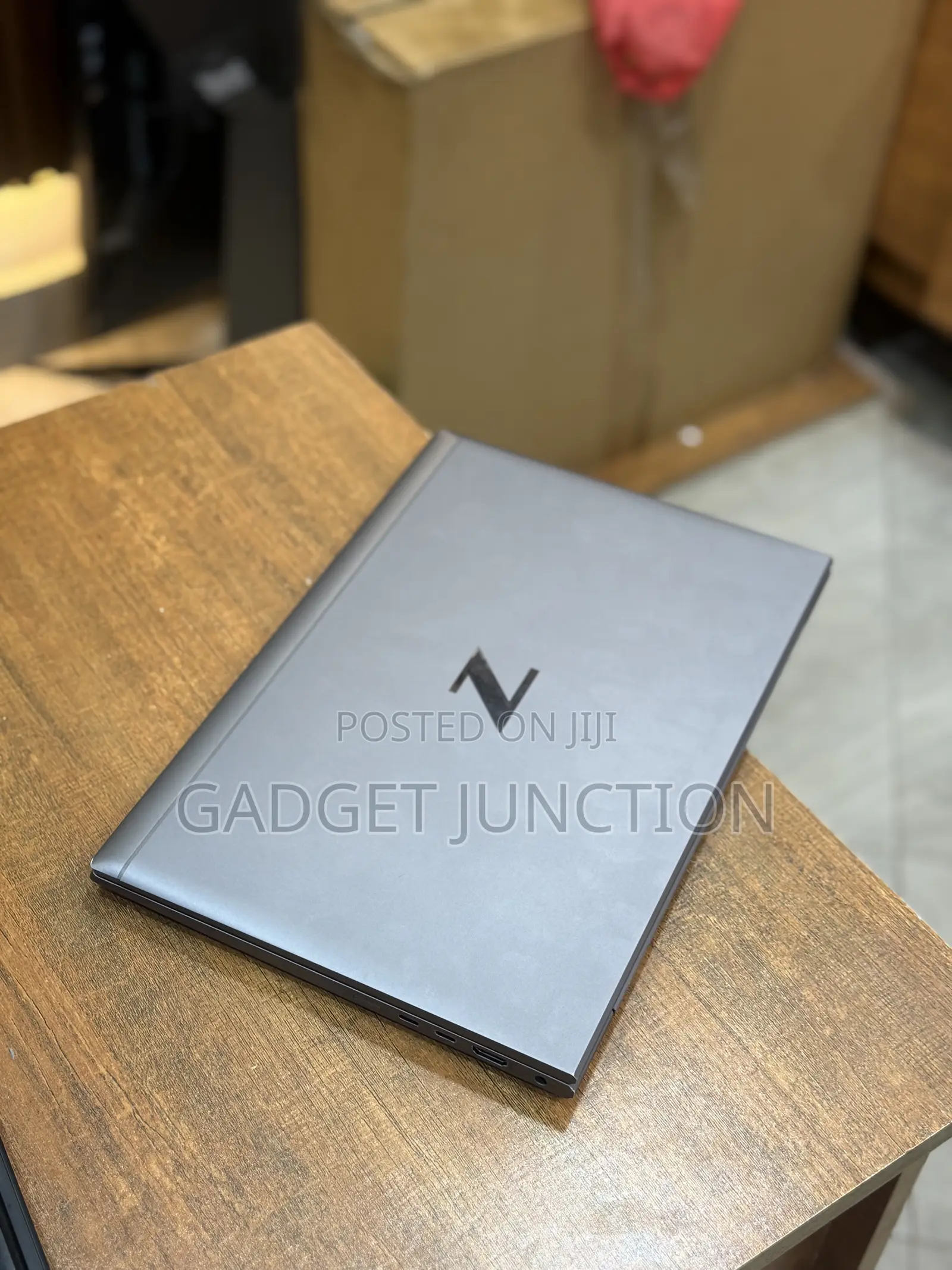 New Laptop HP ZBook Firefly G8 8GB Intel Core i5 SSD 256GB