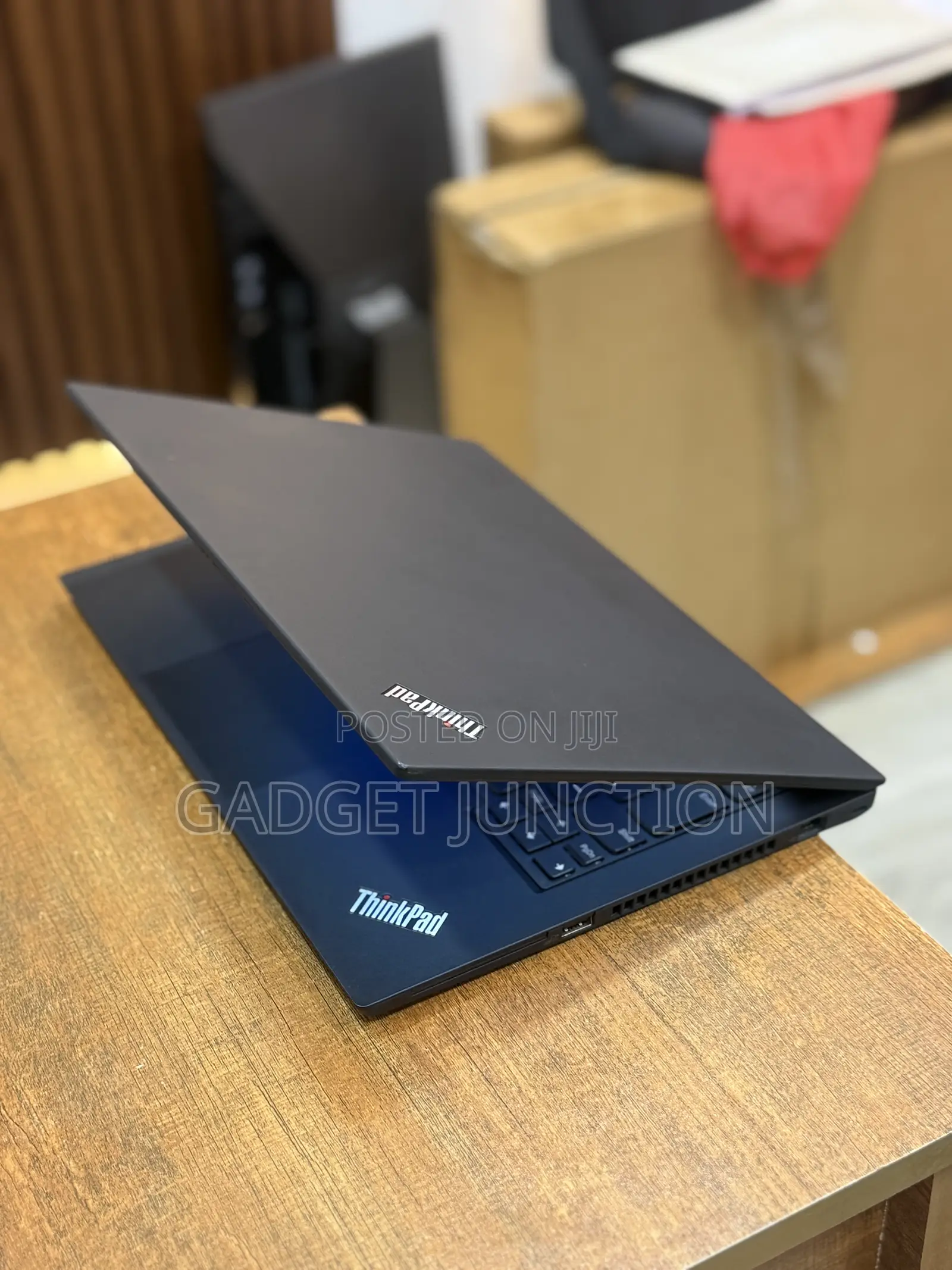 New Laptop Lenovo ThinkPad P14s 16GB Intel Core i7 SSD 512GB