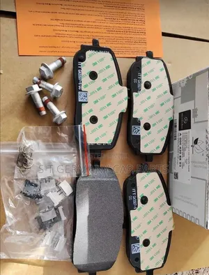 Front Mercedes Benz Brake Pads for GLE350,GLE166,GLE166 Model 2015-22