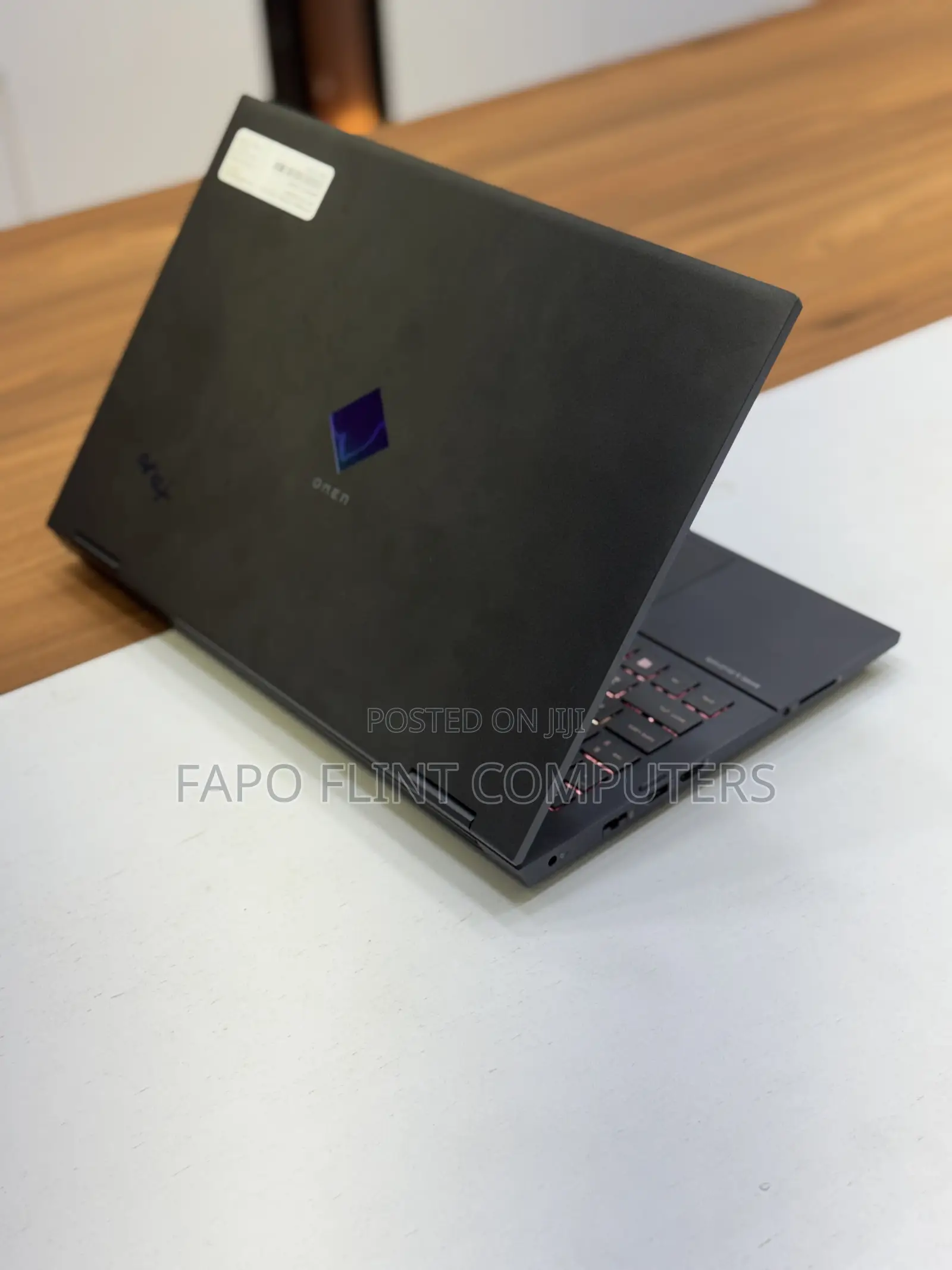 Laptop HP Omen 15 16GB AMD Ryzen 7 SSD 512GB