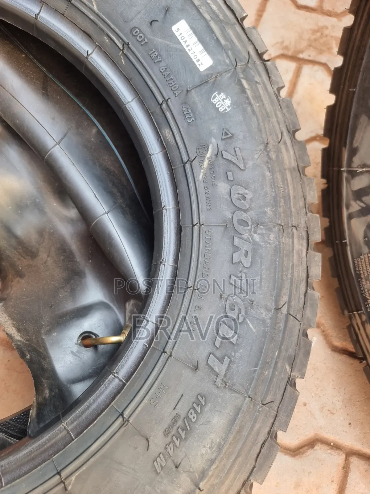 7.00R16 Front Tyres for Isuzu Elf .