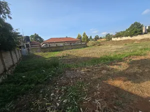 Namugongo Land in Posh Neighbourhood No Brokers