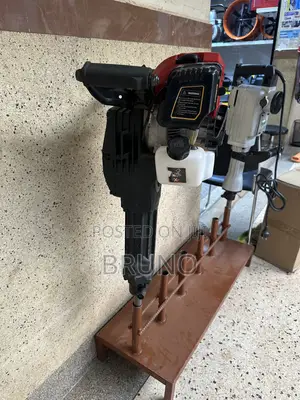 BrandNew Gasoline Hammer100Petrol Demolition JackhammerConcreteBreaker