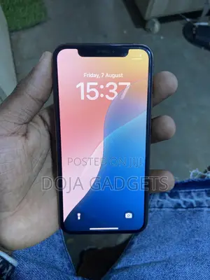 Apple iPhone X 64 GB White