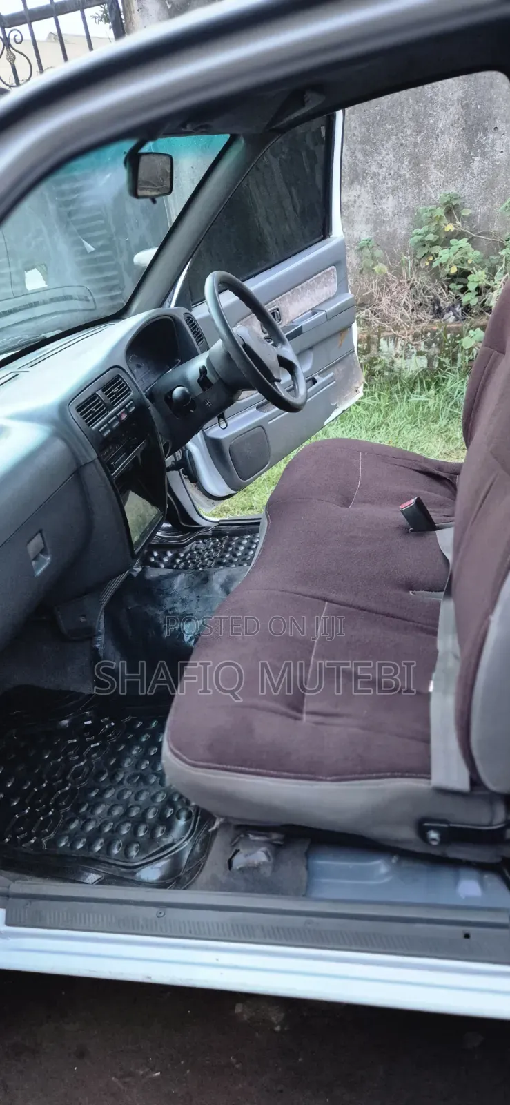 Nissan Pick-Up 2.5D 1998 White
