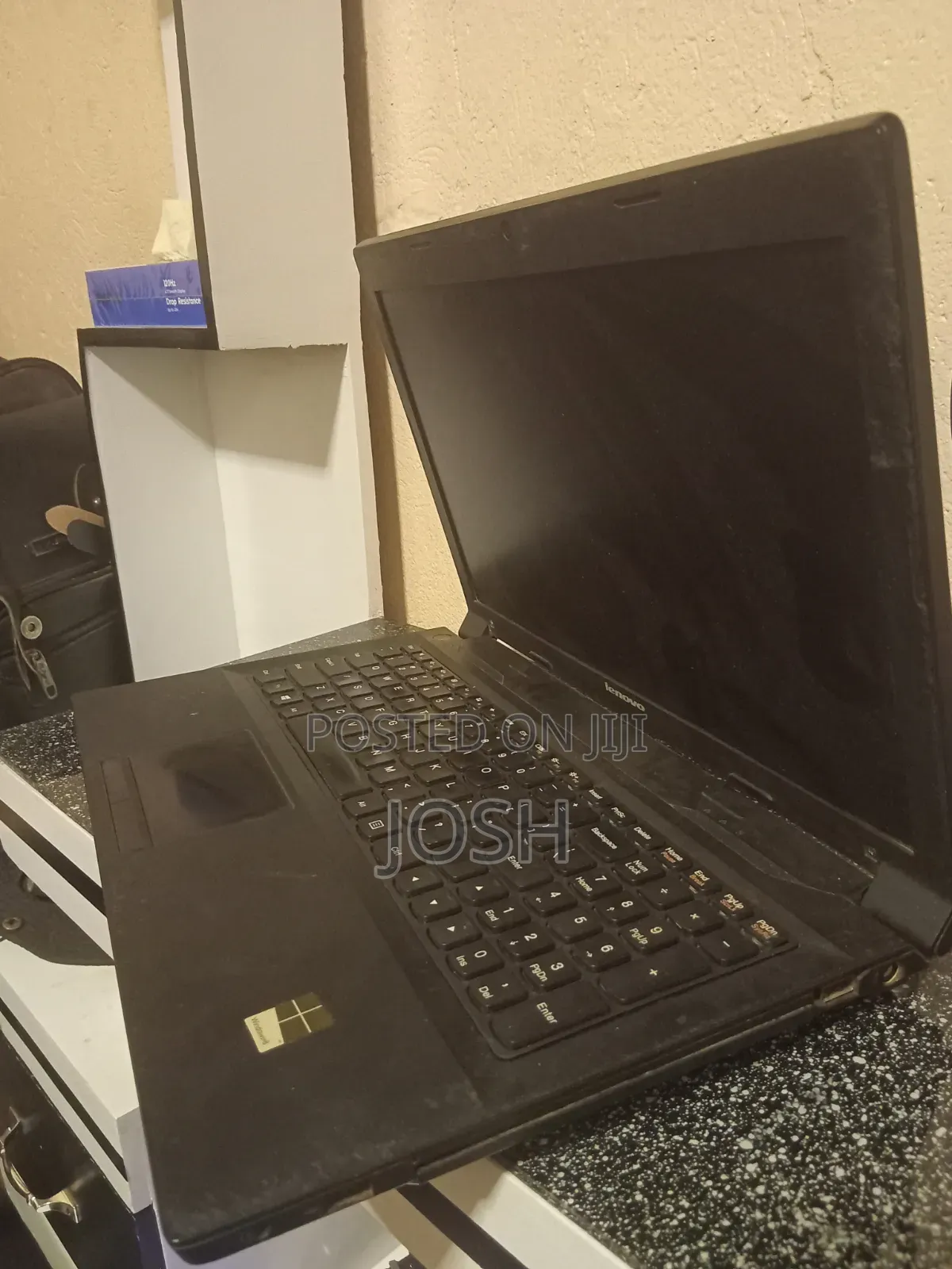 Laptop Kenovo 512GB