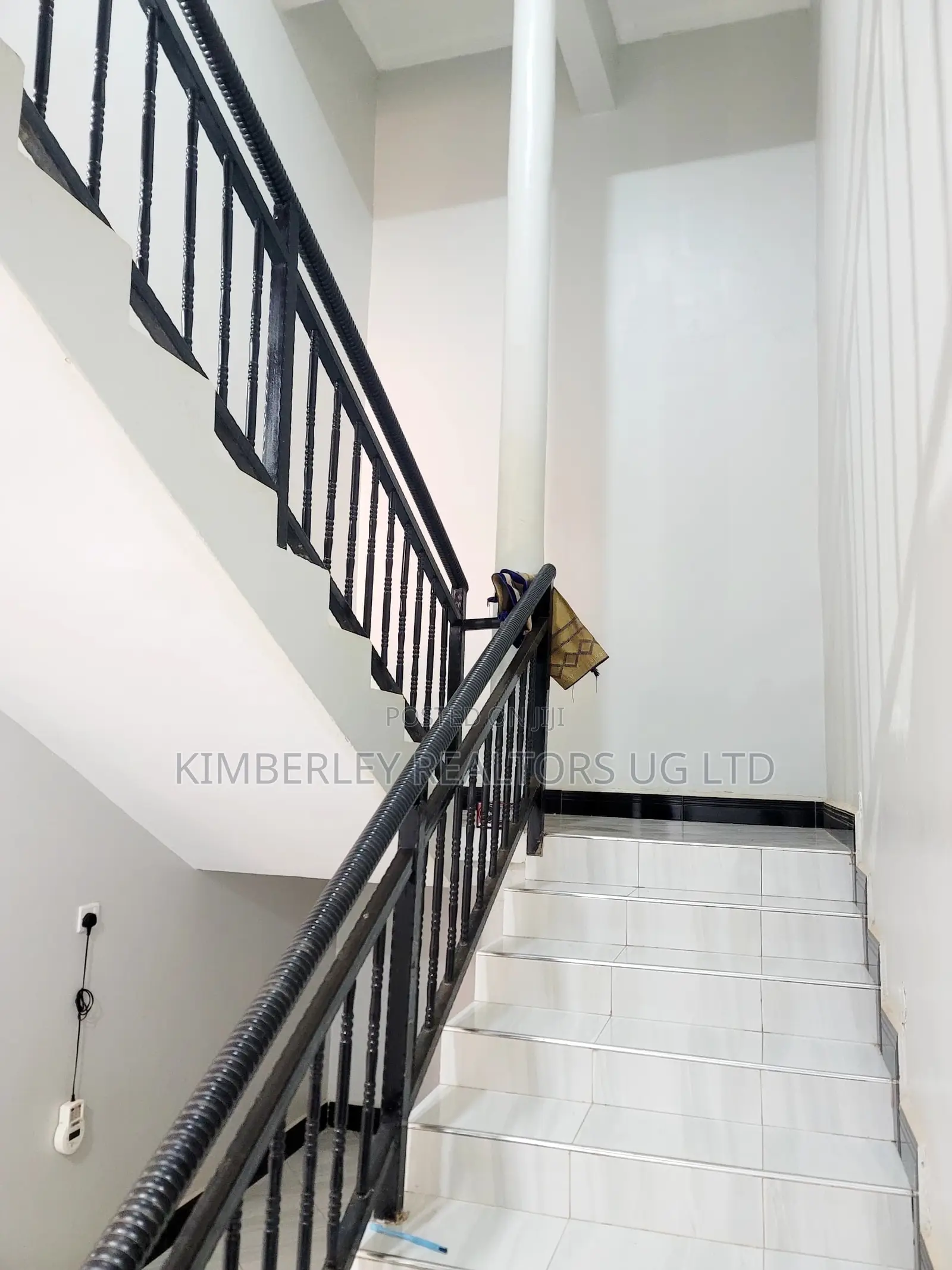 4bdrm House in Division A for sale