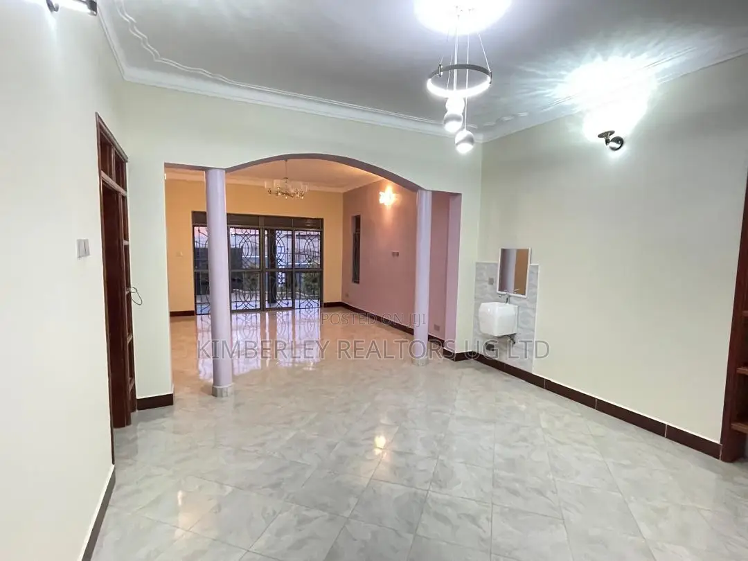 4bdrm House in Division A for sale