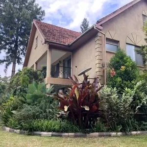 5bdrm Duplex in Naguru, Central Division for sale