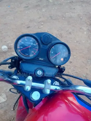 Bajaj CT 125X 2022 Red