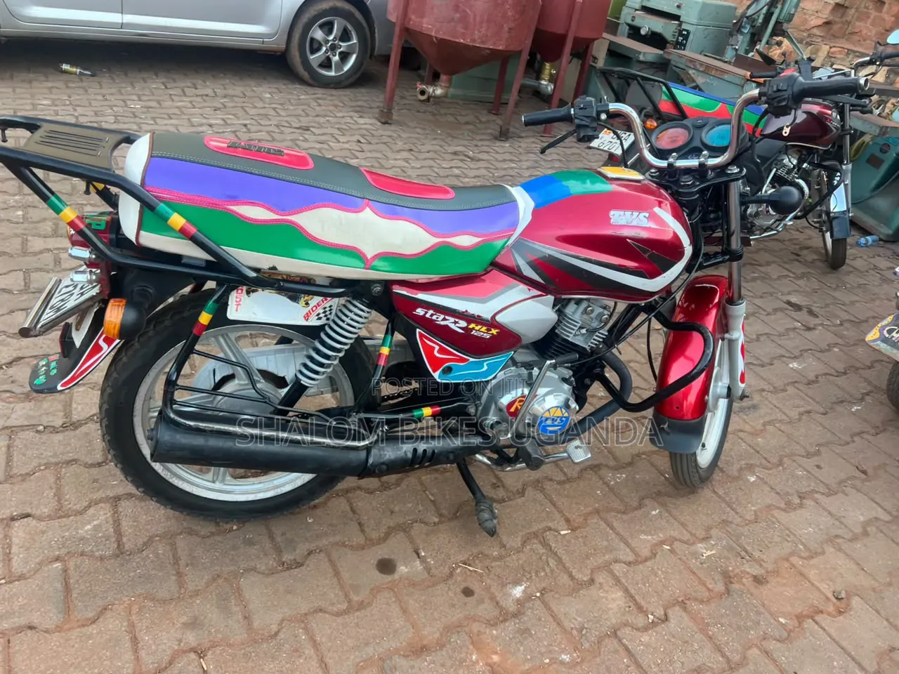 TVS HLX 125 2025 Red