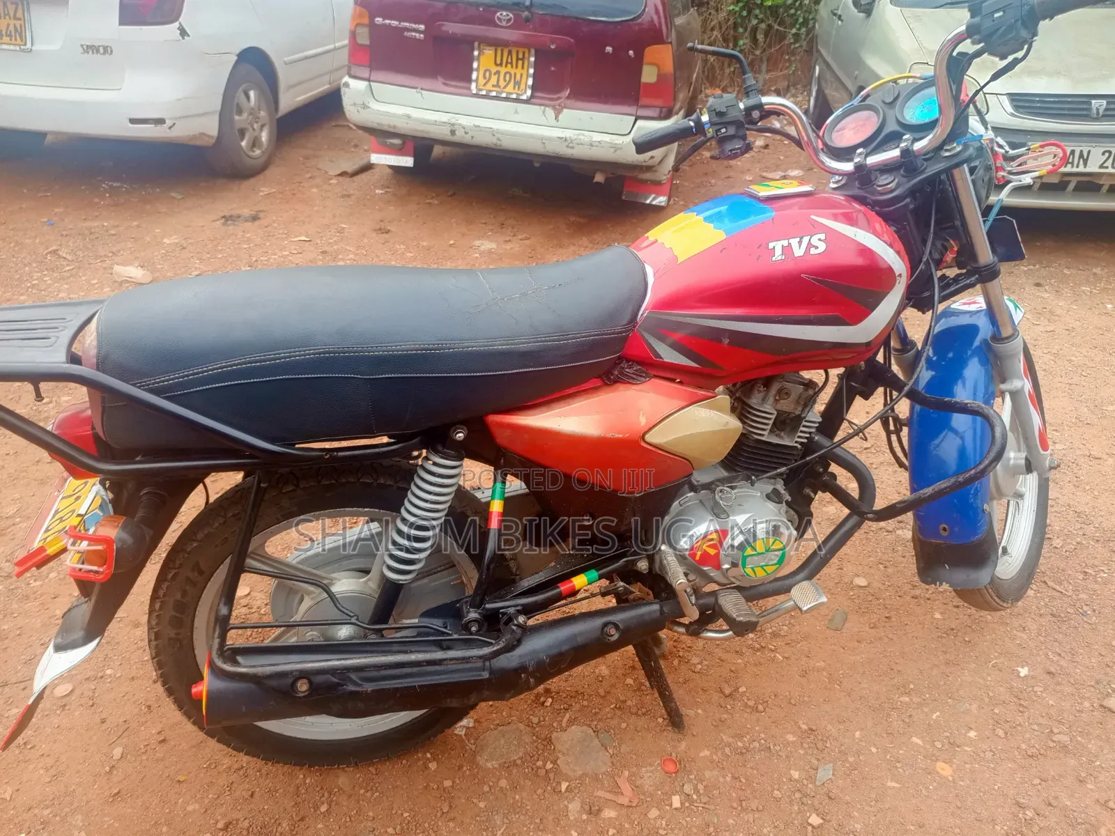 TVS HLX 125 2023 Red