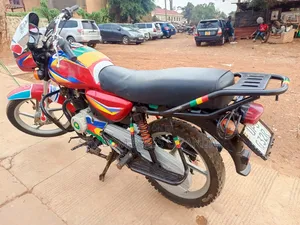 Bajaj CT 125X 2023 Red