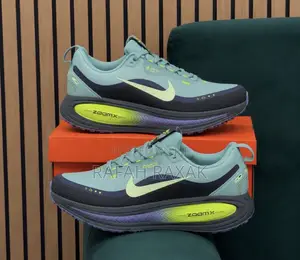 Original Nike Vomero 18 Gore-Tex Road Running Shoes