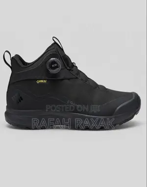 Men’s Classic Black Columbia Crestwood Mid GTX Hiking Sneaker Boots