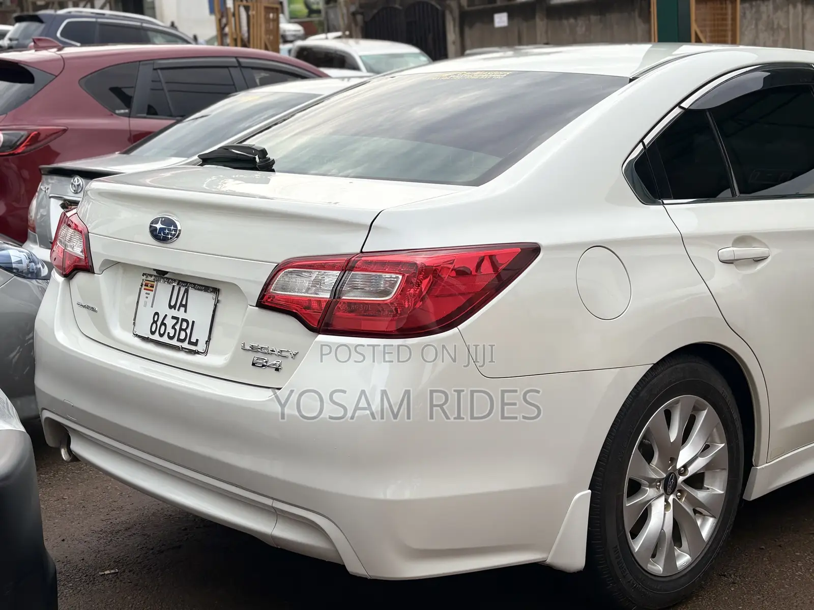 Subaru Legacy 2.5i Premium PZEV 4dr Sedan AWD (2.5L 4cyl CVT) 2015