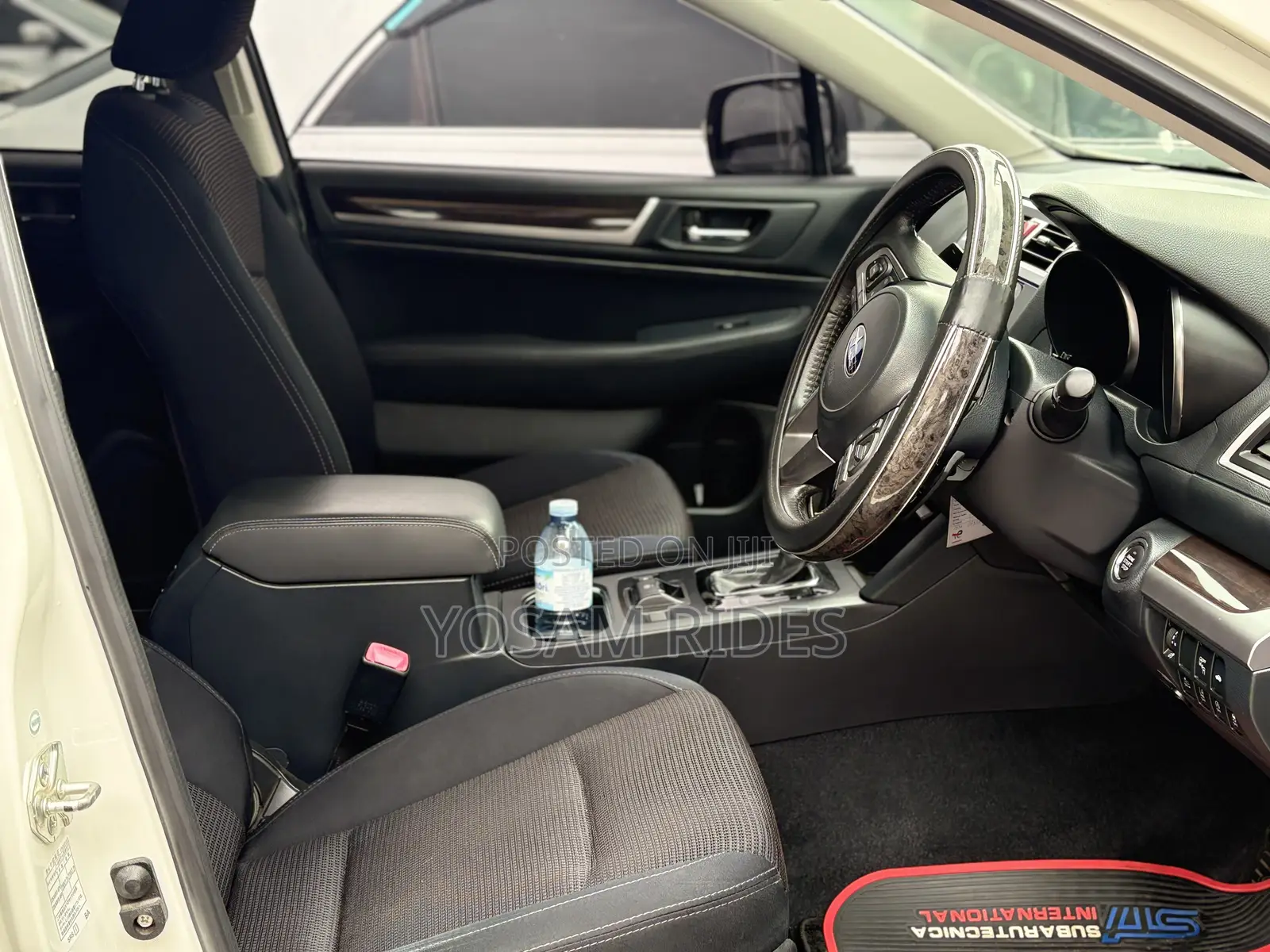 Subaru Legacy 2.5i Premium PZEV 4dr Sedan AWD (2.5L 4cyl CVT) 2015