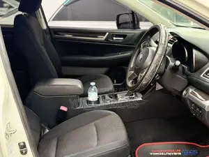 Subaru Legacy 2.5i Premium PZEV 4dr Sedan AWD (2.5L 4cyl CVT) 2015