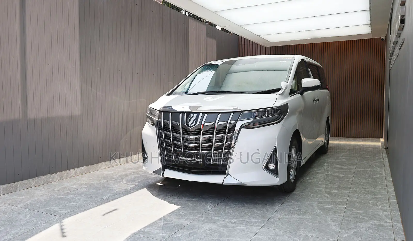 Toyota Alphard 2018 White