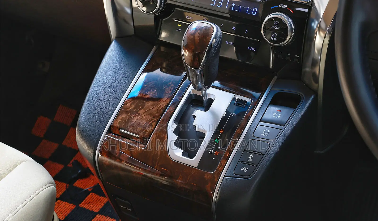 Toyota Alphard 2018 White