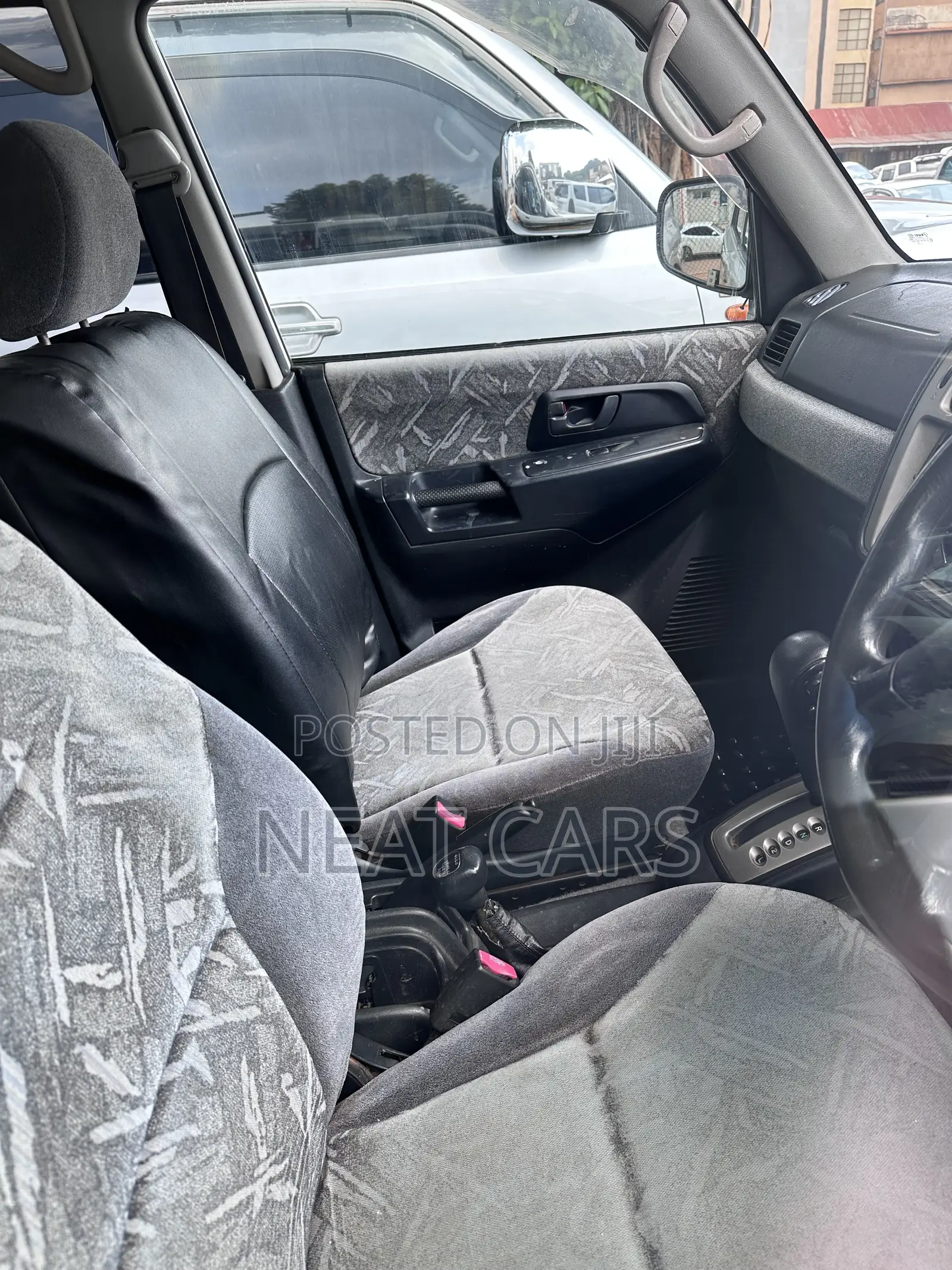 Mitsubishi Pajero IO 2006