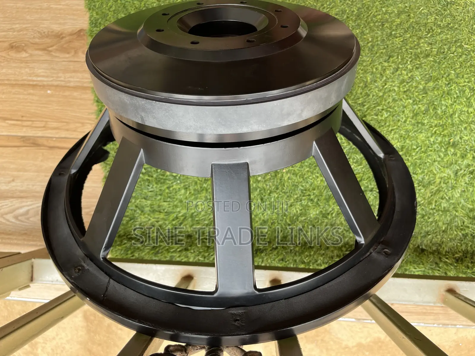 3000Watts 18” Double Coil Outdoor Line Array Woofer. Buyer Recones