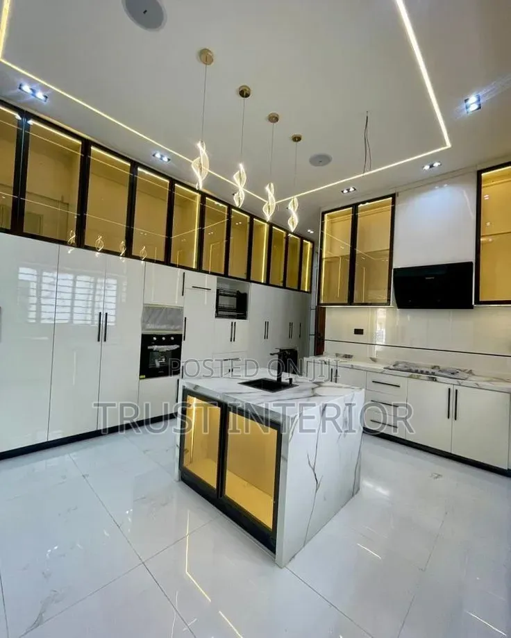 Beautiful Kitchen Installed Ishaka