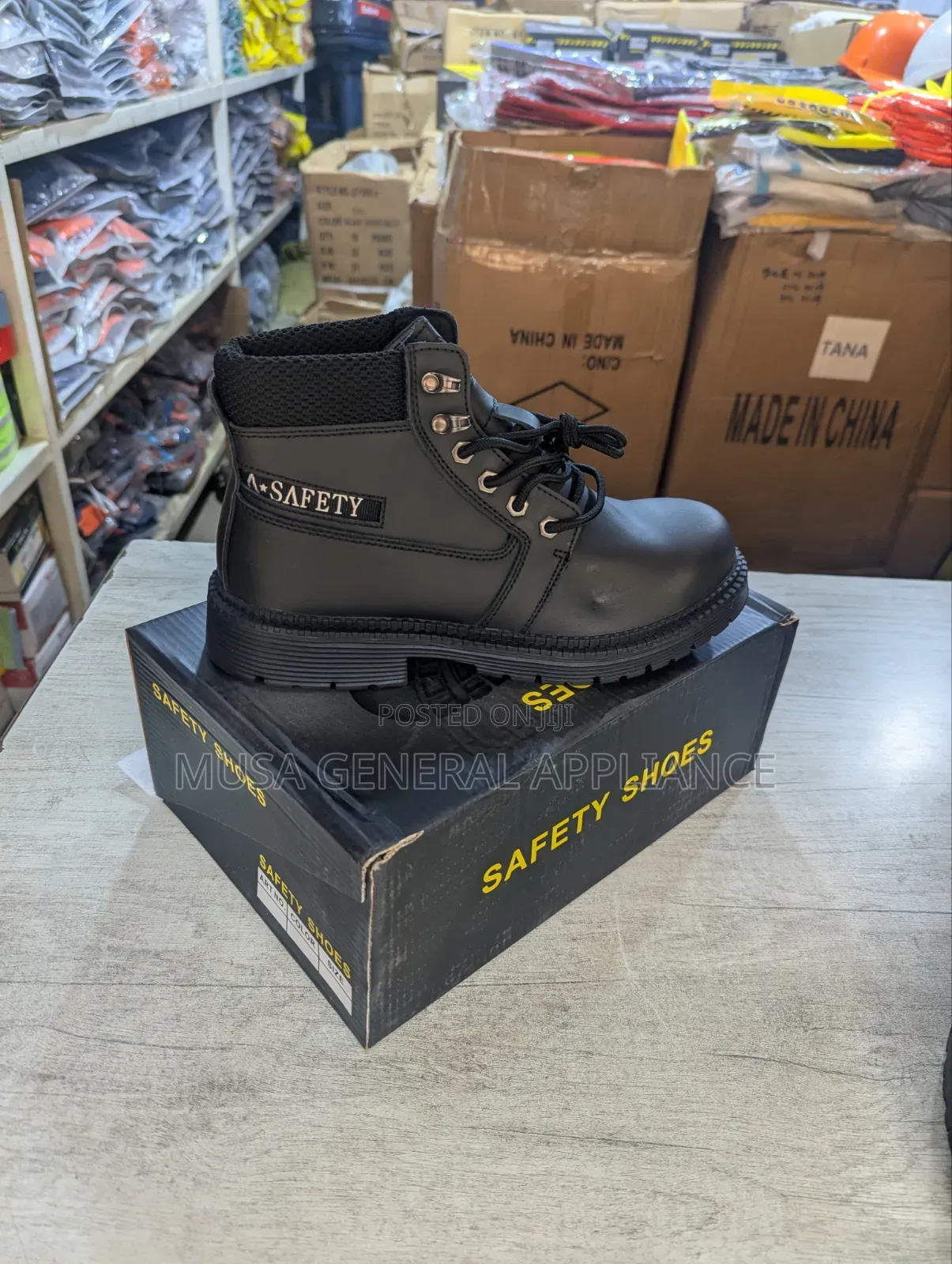 Steel Toe Safety Boots in Black