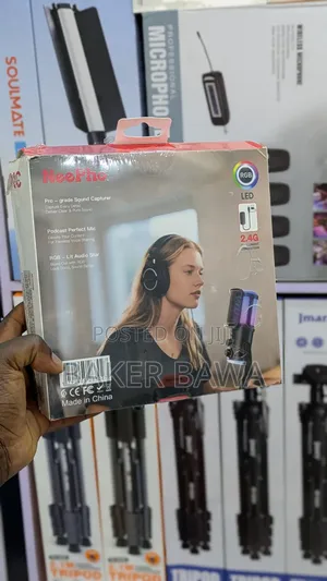 NeePho NP-M02 Wired Condenser Microphone Designed for Recording.