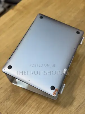 Laptop Apple MacBook Air 2020 8GB Intel SSD 256GB