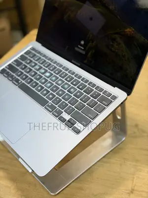 Laptop Apple MacBook Air 2020 8GB Intel SSD 256GB
