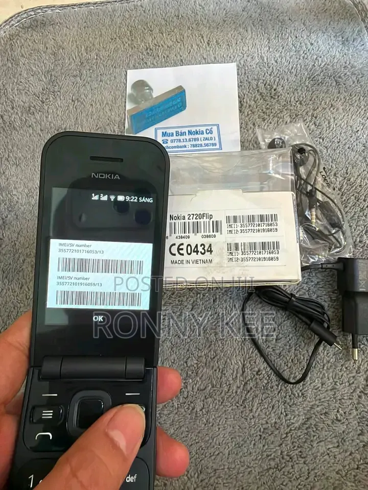 New Nokia 2720 Flip 512 GB Black