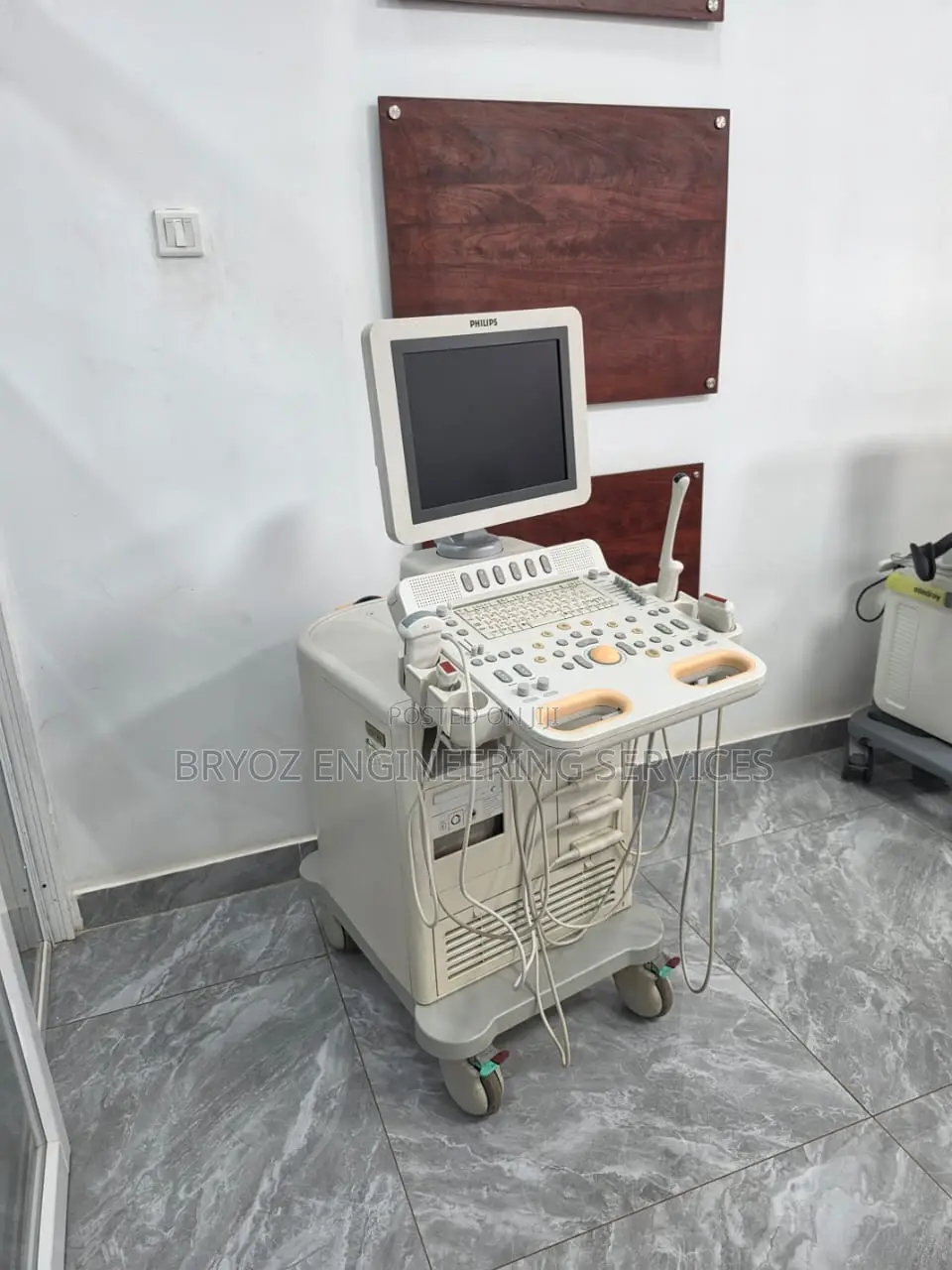 Ultrasound Machne Phillips HD7 XE Machine With 4 Probes