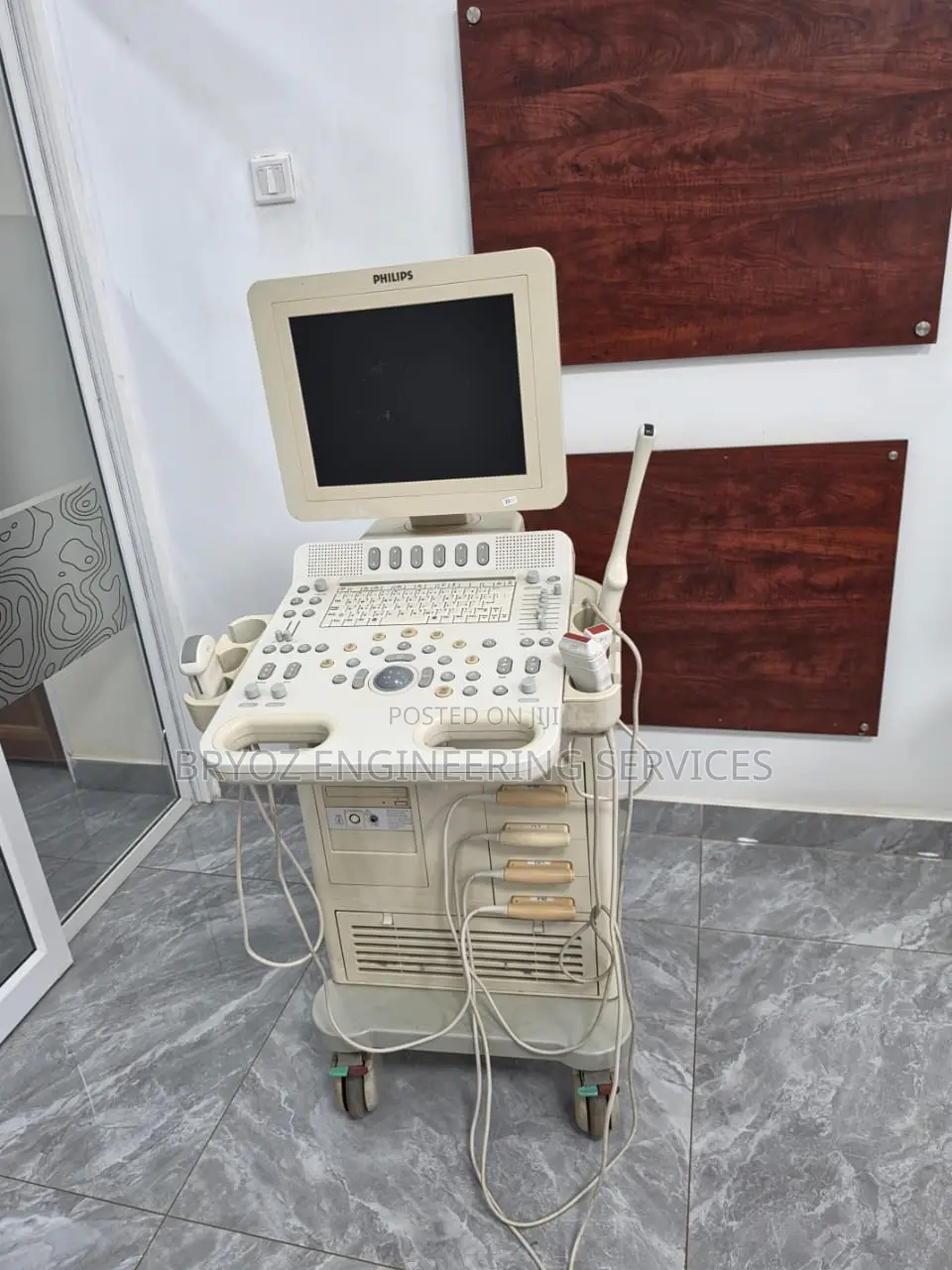 Ultrasound Machne Phillips HD7 XE Machine With 4 Probes