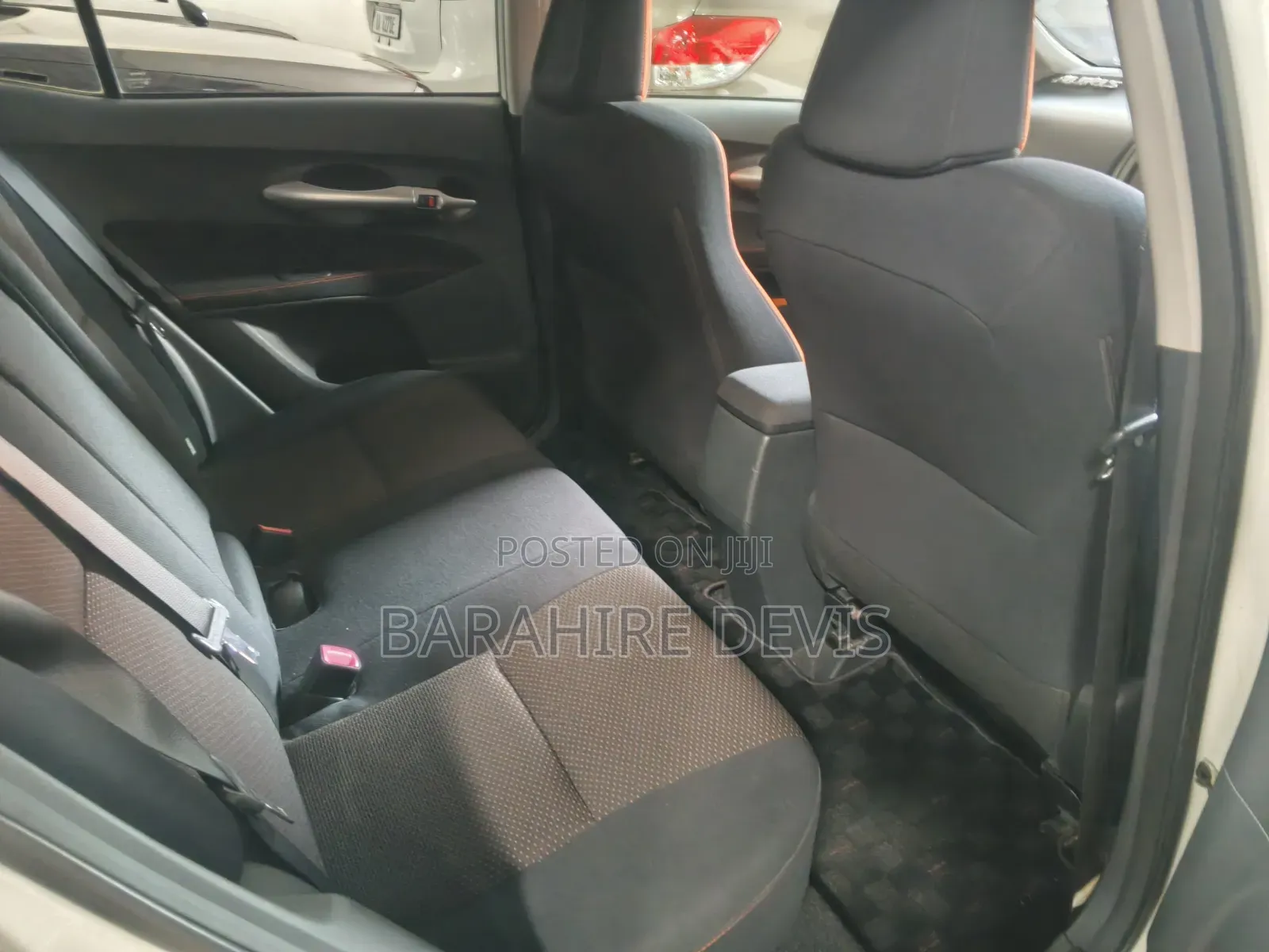 Toyota Auris 2011 White
