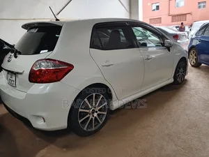 Toyota Auris 2011 White