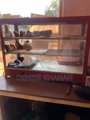 Food Warmer Display Used for a Month