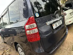 Toyota Noah 2013 Blue
