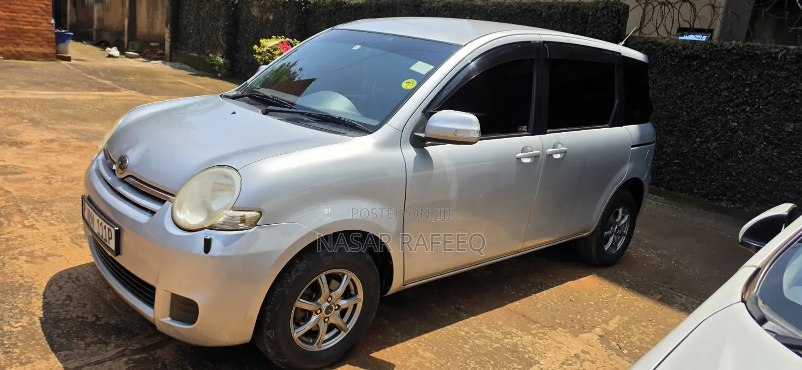 Toyota Sienta 1.5 AWD 2008 Silver