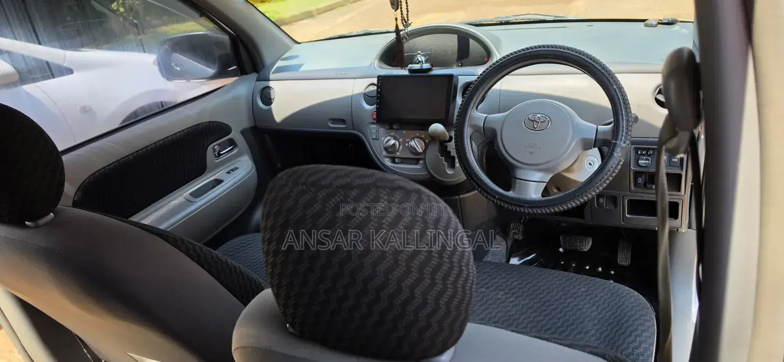 Toyota Sienta 1.5 AWD 2008 Silver