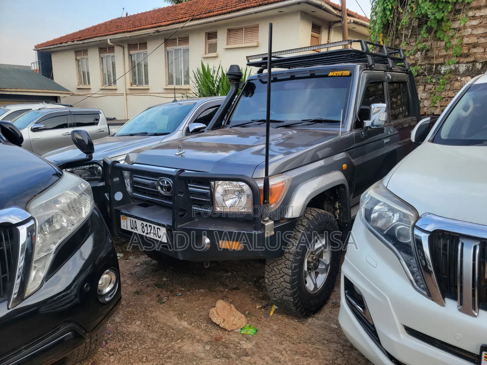 Toyota Land Cruiser 2005 Black