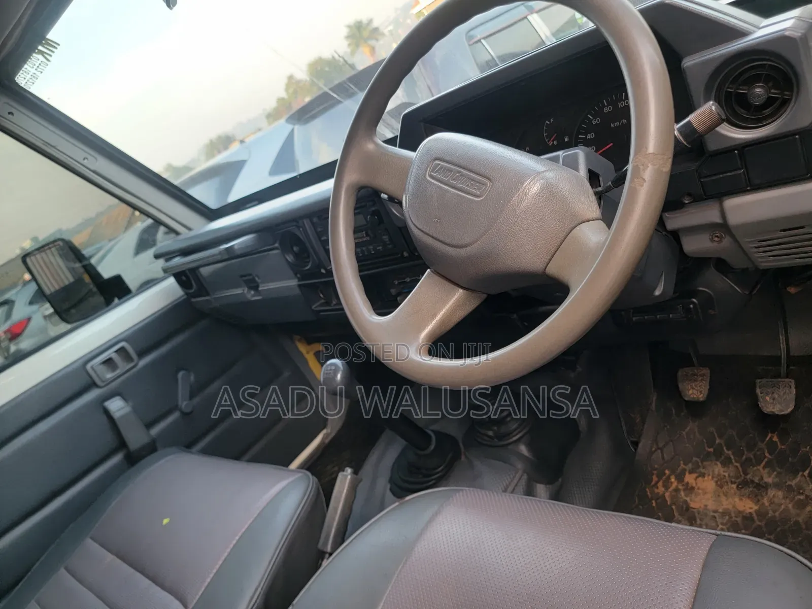 Toyota Land Cruiser 2004 White