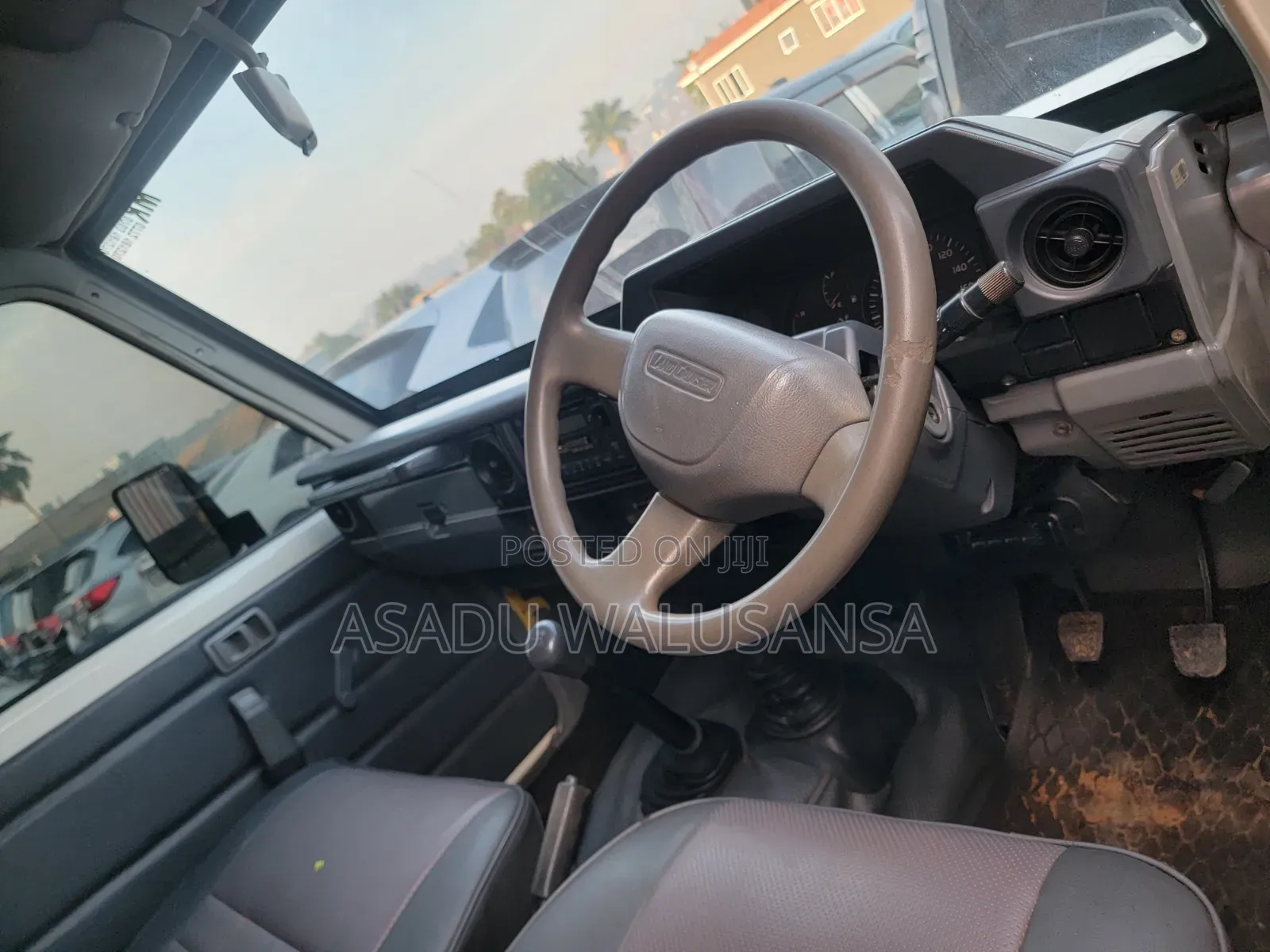 Toyota Land Cruiser 2004 White