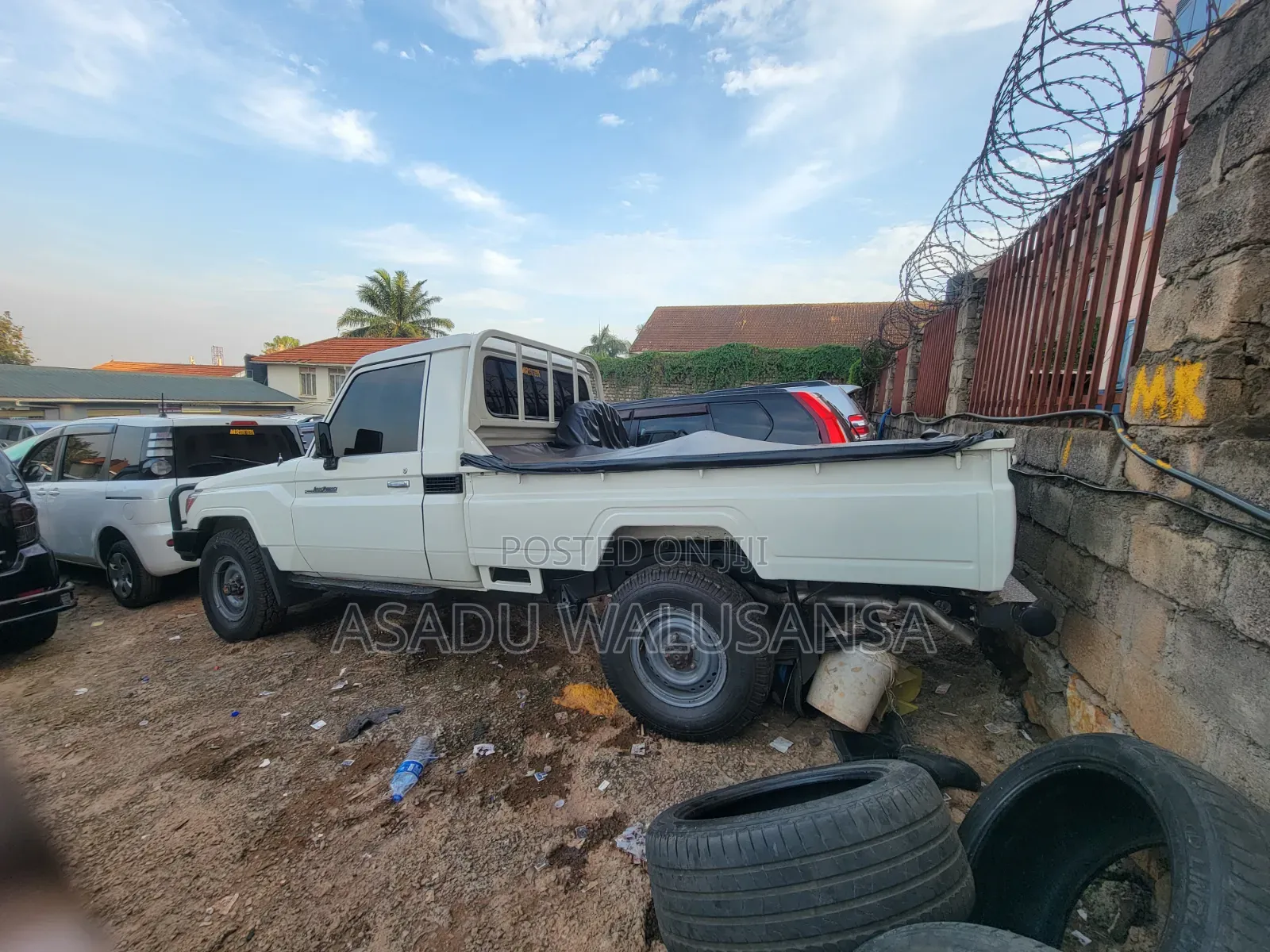 Toyota Land Cruiser 2004 White